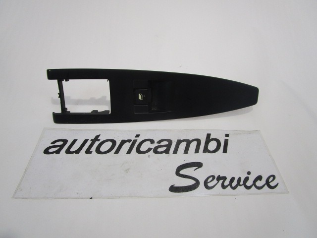 96519386ZD COMANDO INTERRUTTORE ALZA-VETRO ALZA-CRISTALLO PORTA POSTERIORE DESTRA CITROEN C6 2.7 D 150KW AUT 4P (2008) RICAMBIO USATO 