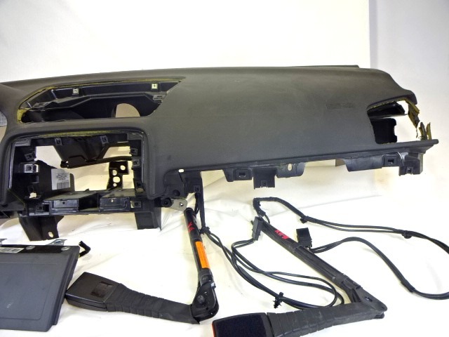 51802145 KIT AIRBAG COMPLETO FIAT CROMA 1.9 D 110KW 6M 5P (2007) RICAMBIO USATO CON PRETENSIONATORI CINTURE DI SICUREZZA, CENTRALINA AIRBAG, AIRBAG VOLANTE GUIDA, AIRBAG PASSEGGERO, CRUSCOTTO 735399616