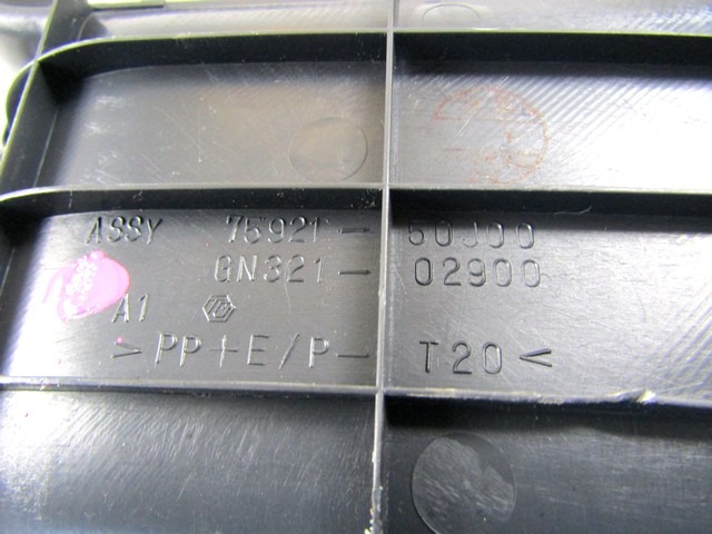 75921-50J00 RIVESTIMENTO SUPERIORE TUNNEL CENTRALE SUZUKI GRAND VITARA 2.0 D 4X4 80KW 5M 3P (2004) RICAMBIO USATO 