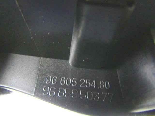 9660525480 MANIGLIA INTERNA PORTA ANTERIORE LATO SINISTRO GUIDA CITROEN C5 2.0 103KW 5P D 6M (2011) RICAMBIO USATO 
