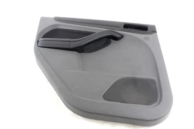 8M51-A27407-CD1E1B PANNELLO INTERNO PORTA POSTERIORE SINISTRA FORD FOCUS 1.6 B 74KW 5M 5P (2010) RICAMBIO USATO 