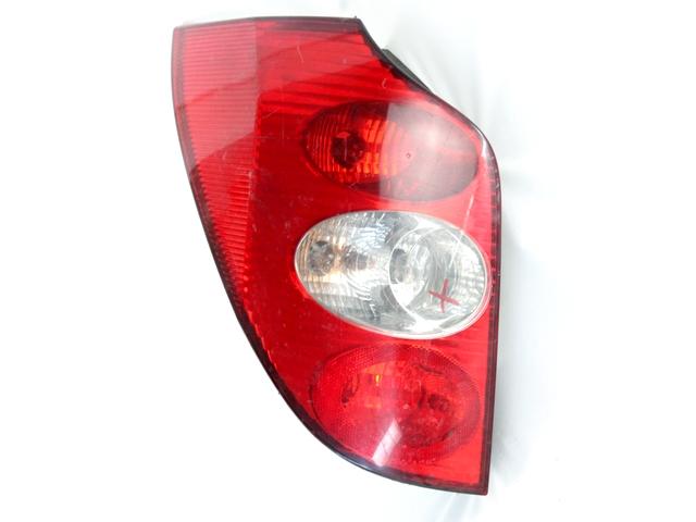 8200002471 FARO FANALE POSTERIORE SINISTRO RENAULT LAGUNA SW 2.2 110KW 5P D 6M (2002) RICAMBIO USATO