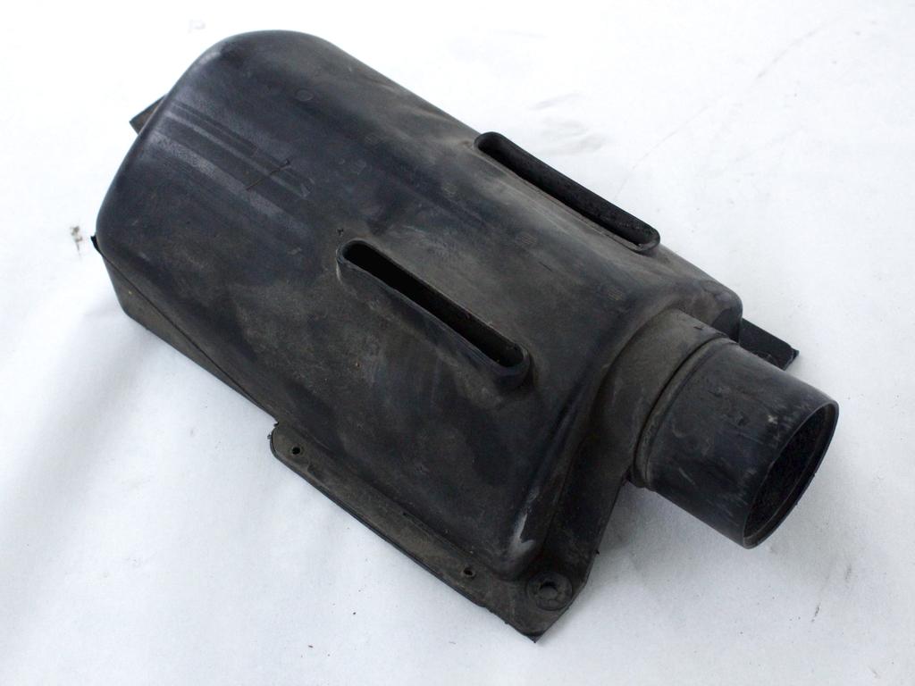 93807196 PRESA INDUTTORE ARIA FILTRO IVECO DAILY 35-8 2.5 D 53KW 5M 2P (1982) RICAMBIO USATO