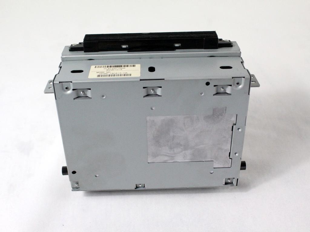 31357770 AUTORADIO CON SISTEMA DI NAVIGAZIONE SATELLITARE VOLVO V60 SW 2.0 D 100KW AUT 5P (2013) RICAMBIO USATO (NON FORNIAMO CODICE AUTORADIO, MA SOLO NUMERO DI TELAIO VEICOLO) CF6N-18C815-HA