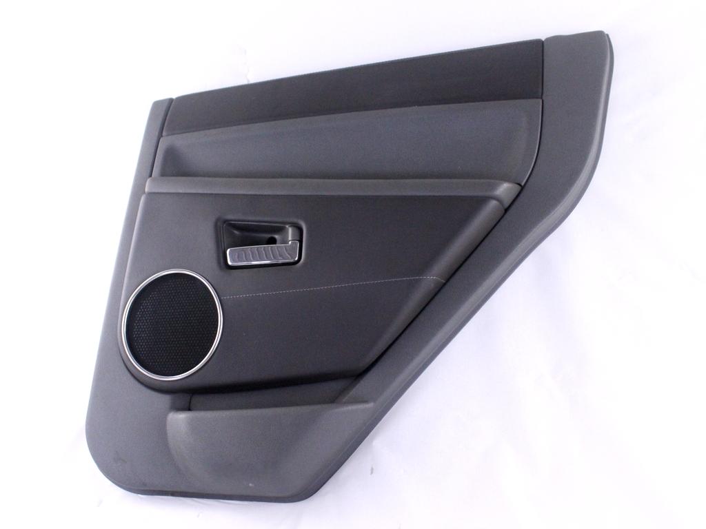 05870009IE PANNELLO INTERNO PORTA POSTERIORE DESTRA CON RIVESTIMENTO IN PELLE JEEP GRAND CHEROKEE 3.0 D AUT 160KW (2007) RICAMBO USATO CON MANIGLIA INTERNA