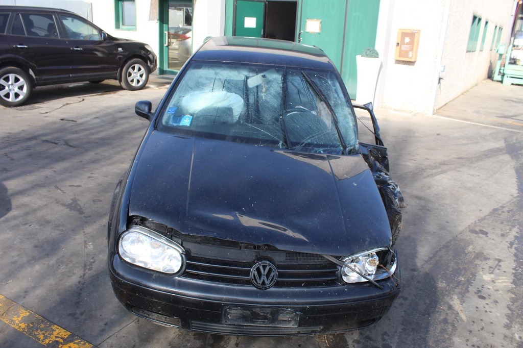 VOLKSWAGEN GOLF 4 1.9 D 81KW 5M 5P (2001) RICAMBI IN MAGAZZINO