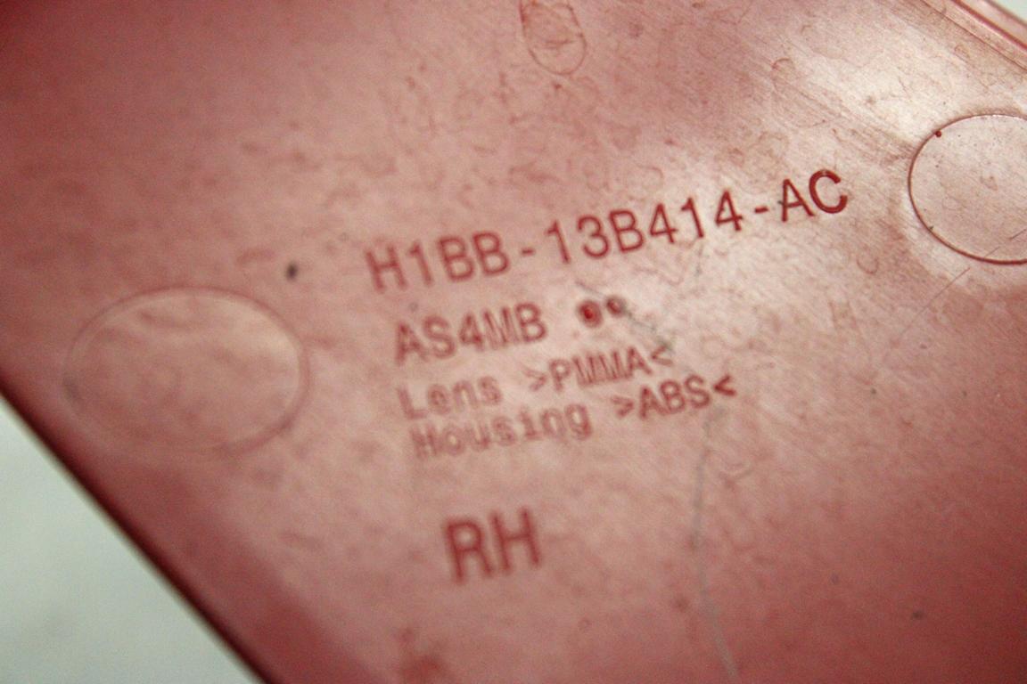 H1BB-13B414-AC CATARIFRANGENTE CATADIOTTRO PARAURTI POSTERIORE LATO DESTRO FORD FIESTA 1.1 B 63KW 5M 5P (2017) RICAMBIO USATO